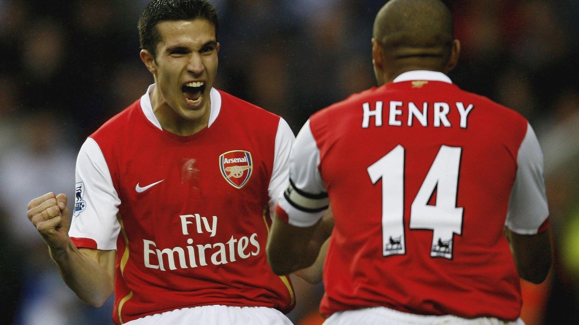 紧张刺激的对决：双方豪强蓄势待发，紧张刺激的游戏有哪些